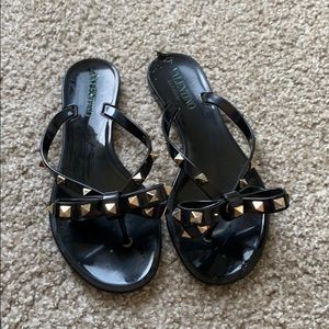 AUTHENTIC Valentino rock-stud jelly sandals!